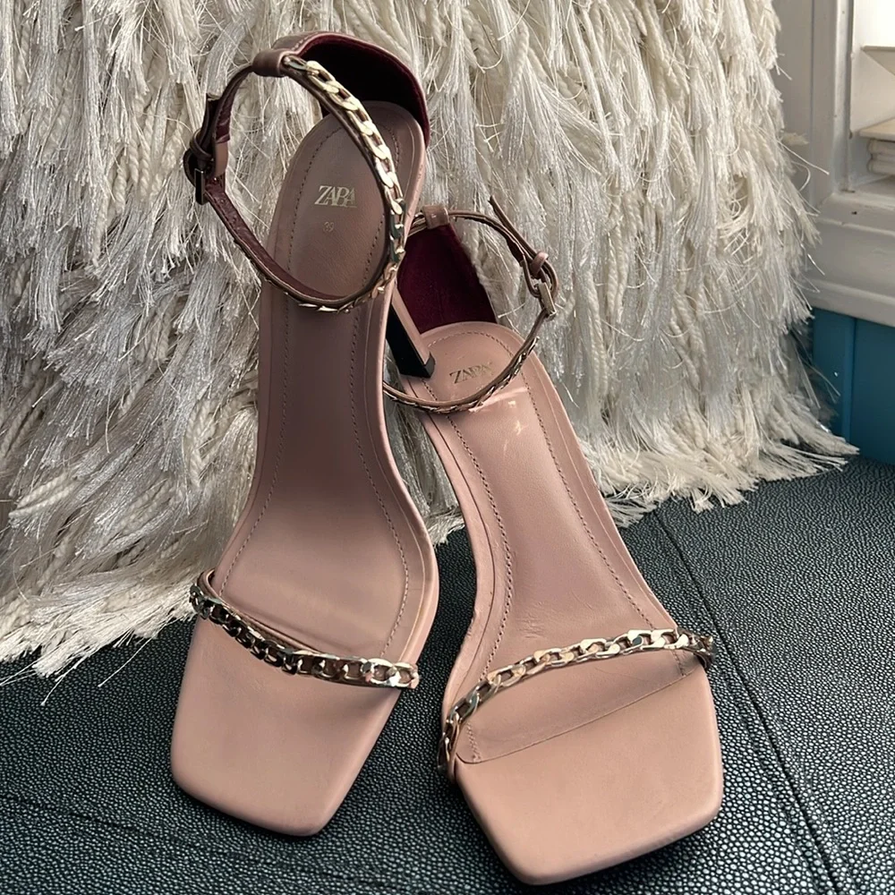Zara Chain-Strap Heeled Sandals - Picture 2 of 7